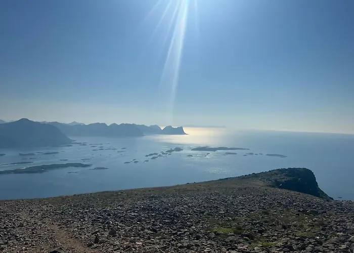Unik Med 12 Soveplsser Pa Senja - Egen Hofsoy