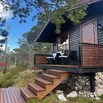 Unik Med 12 Soveplsser Pa Senja - Egen *