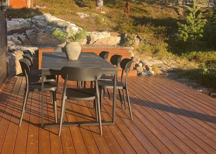 Unik Med 12 Soveplsser På Senja - Egen Feriehus *